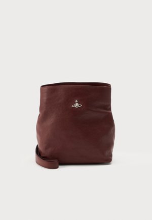 Vivienne Westwood, LOTTIE SHOULDER BAG - Τσάντα χειρός - chestnut