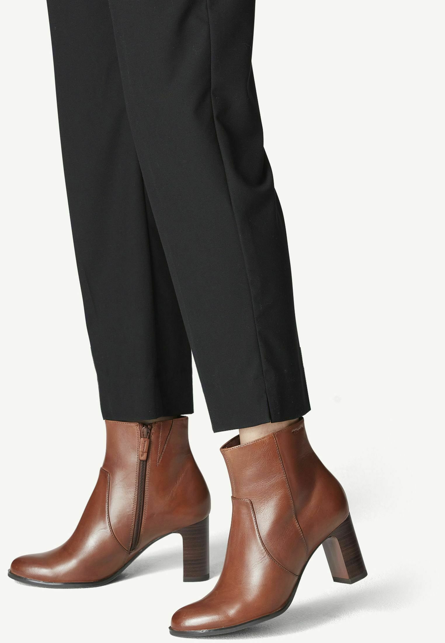 Tamaris Korte laarzen - cognac/bruin - Zalando.nl