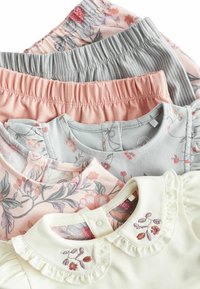 Next 6 PIECE SET - REGULAR FIT - Apdrukāts T-krekls - pink white floral