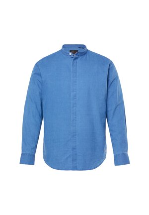 Blauwe lange mouw hemd van zachte katoen, met een bandkraag en een rechte snit. De stof heeft een gladde textuur met subtiele stikseldetails.
