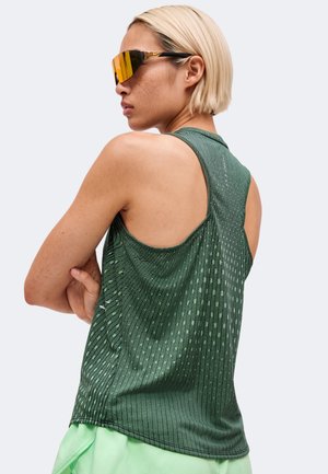 Nike Swift Aero-FIT Tank Top 'Black Light Green Spark' (Women's) — foto 4