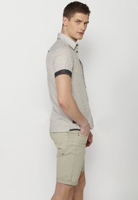 Koroshi SHORT SLEEVE - Marškiniai - gris grey
