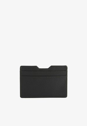 Sort tekstureret læder kortholder med tre horisontale lommer og et centralt hak på toppen for nem adgang til kortene.