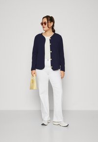 ONLY Carmakoma dames Broek Carsania Button Pant Jrs Pnt Noos