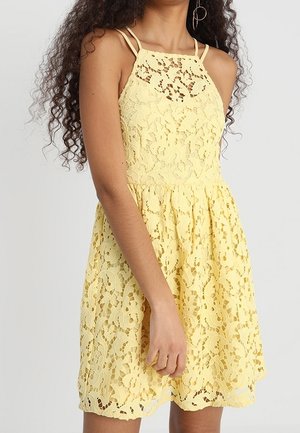 Vardagsklänning - yellow