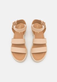 Lazamani Sandály na platformě - beige