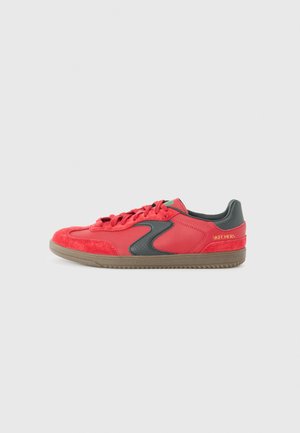 HOTSHOT - Trainers - red/black