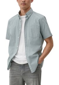s.Oliver KURZARM MIT BUTTON-DOWN-KRAGEN - Overhemd - tannengrün