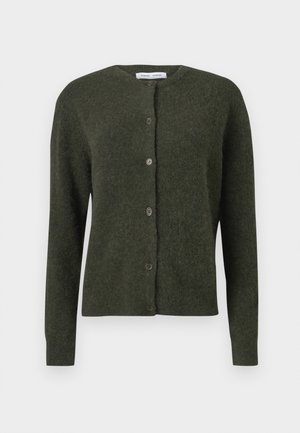 Mørkegrønn cardigan laget av myk stoff, med rund hals, lange ermer og seks knappefester foran.