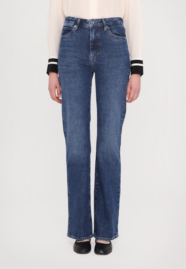 THE ARROW - Flared Jeans