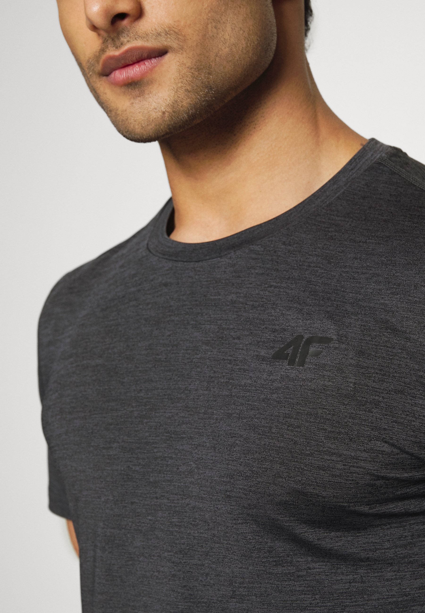 4F Functional T-Shirt Melange Sport Shirt (S, Black)