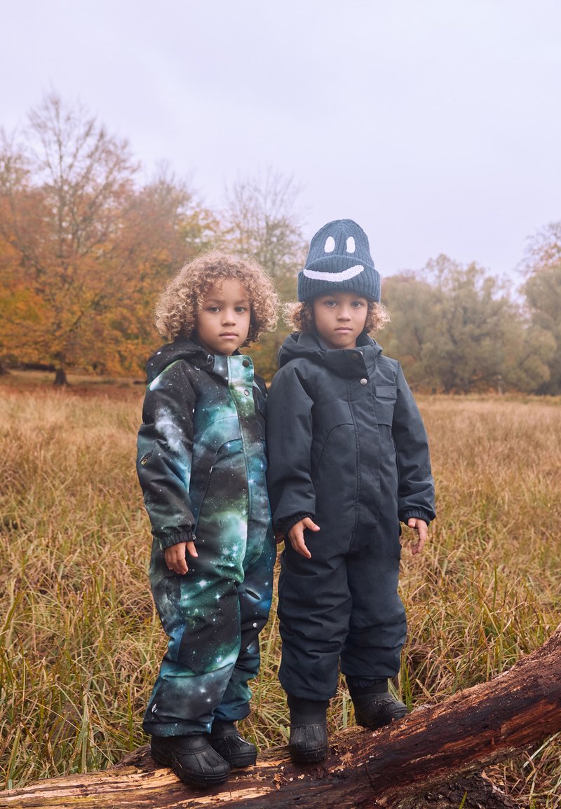 Molo PINGO JUNIOR SNOWSUIT - Žieminis kombinezonas - dark blue/green