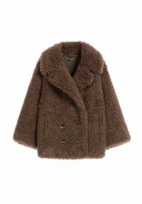 Brązowy podwójnie zapięty płaszcz wykonany z puszystego materiału. Posiada duży kołnierz i czarne guziki. Prosty kształt z szerokimi rękawami.