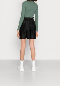 Even&Odd Gonna a campana - black