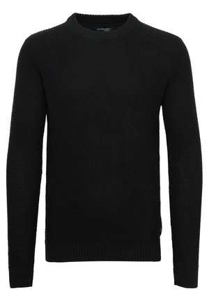 Crni pleteni pulover s okruglim izrezom, dugim rukavima, teksturiranim materijalom te rebrastim manžetama i rubom. Bez uzoraka ili dodatnih akcenta.