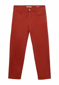 Pantalon rouge taille haute à jambes droites avec poches avant, passants pour ceinture et fermeture par bouton métallique.