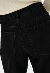 ONLY Džinsi ar paplatinātiem galiem - washed black