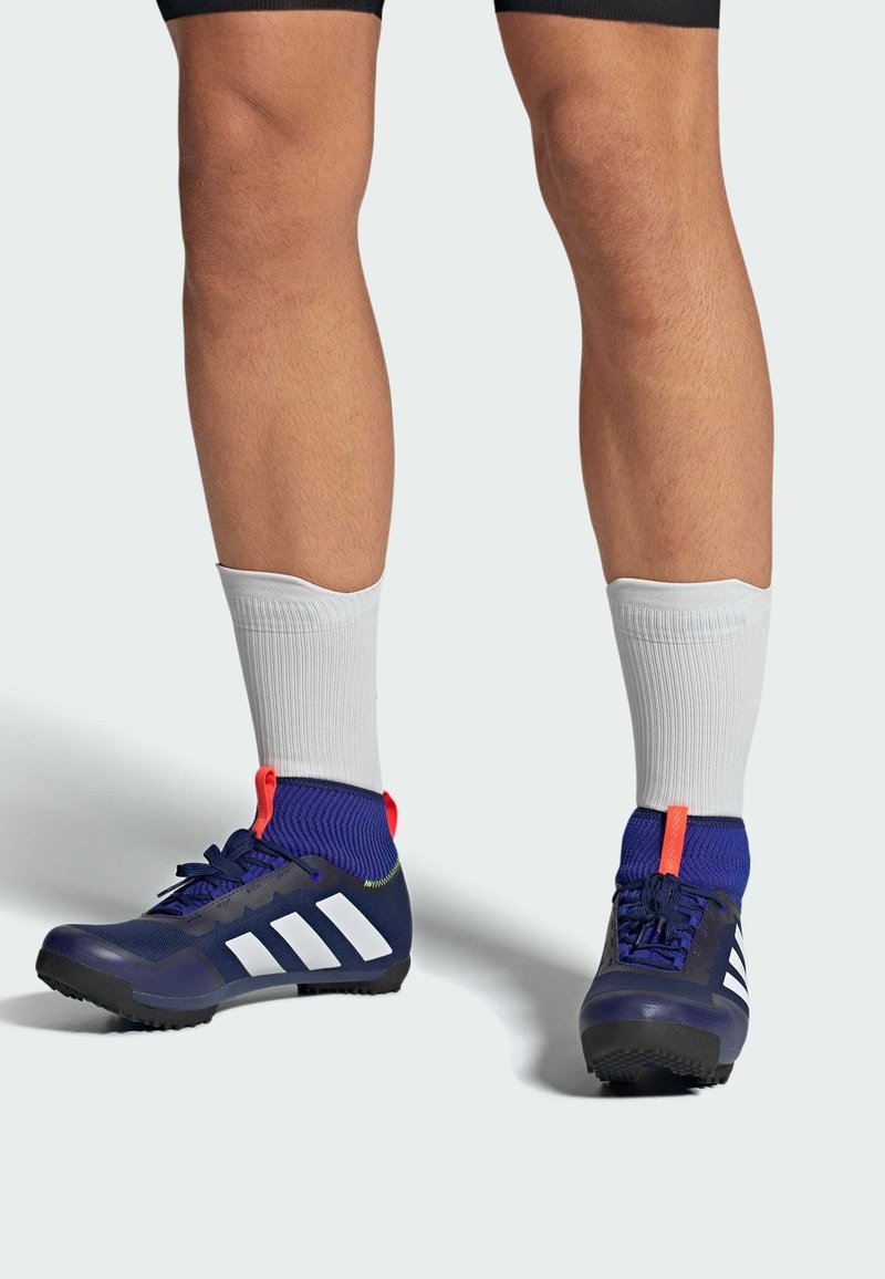 adidas Performance THE GRAVEL CYCLING - Chaussures de cyclisme - dark blue cloud white lucid blue