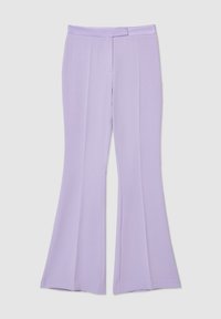 Lila ausgestellte Hosen aus leichtem Material, mit glatter Textur, vorderen Falten und einem taillierten Bund.