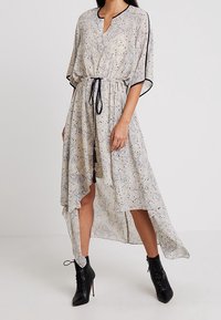 Apart Maxiklänning - beige