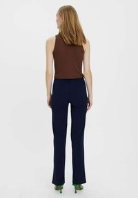 Vero Moda VMZAMIRA  - Kalhoty - navy blazer