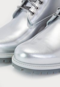 Timberland VENEDA CARTER 6 INCH BOOT - Μποτάκια με κορδόνια - silver-coloured