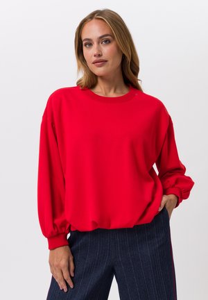 Sweater - red