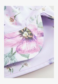 No seleccionado, lilac purple floral