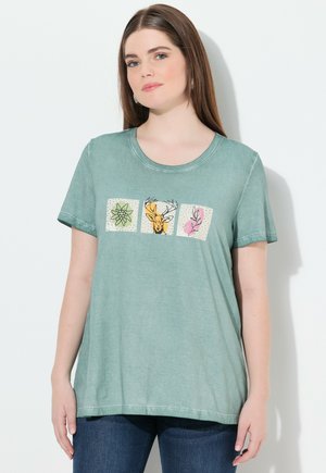 Ulla Popken COLD DYED SHORT SLEEVE GRAPHIC - Print T-shirt - dark sage