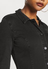 ONLY Robe en jean - black