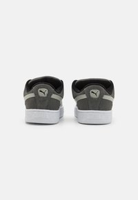 Puma MERRY X MAS - Tennised - shadow gray/black
