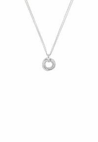 Collana d'argento con doppia catena e pendente circolare intrecciato, un cerchio abbellito da piccole pietre brillanti.
