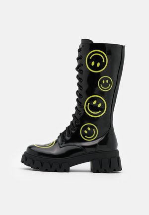 Platform boots - black