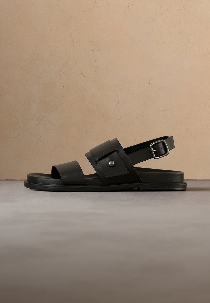 Sandalias