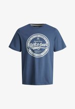 Jack & Jones Junor Langarmshrt JJECORP LOGO TEE PLAY LS O-NECK NOOS Jack & Jones Junor Langarmshrt JJECORP LOGO TEE PLAY LS O-NECK NOOS