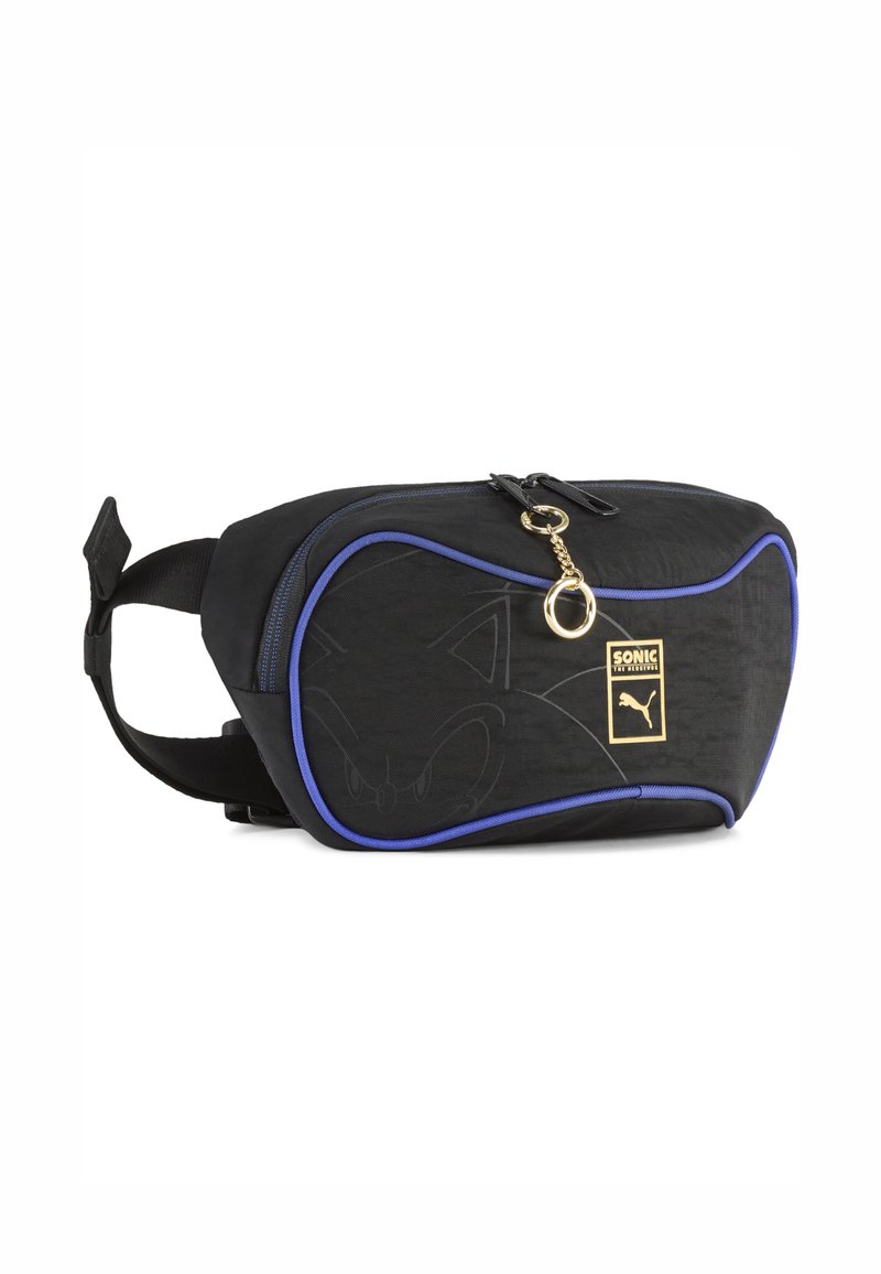 Marsupio nero e blu con tirazip a forma di portachiavi, profilo sottile di Sonic the Hedgehog e patch del logo Puma in oro sulla tasca anteriore.