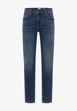 Sötétkék farmernadrág egyenes szárú kialakítással, apró halványodással és kontrasztos varrással, öt zsebbel és gombos záródással.