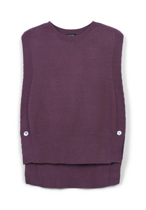 Maglione smanicato viola con colletto rotondo, texture a coste, orlo a strati e due bottoni decorativi argentati sul lato.