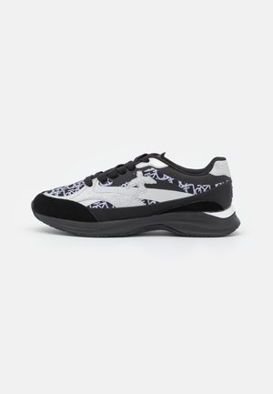 Sneaker low - black