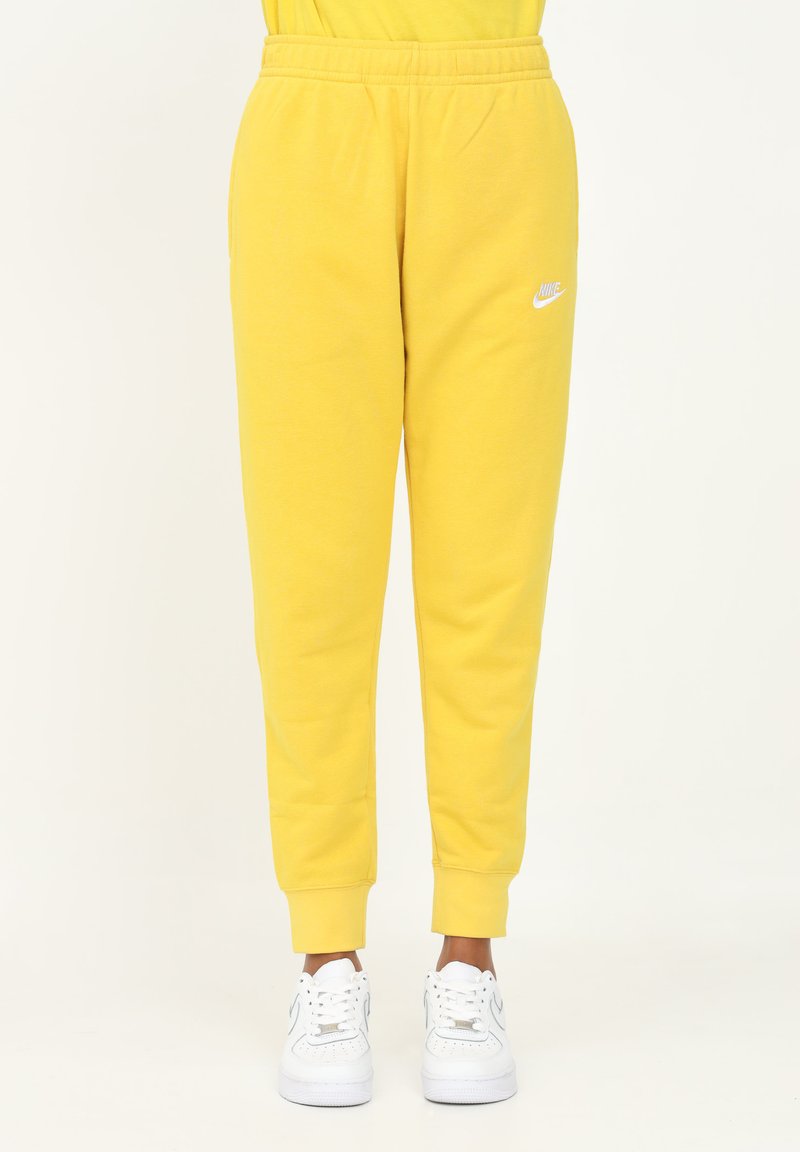 Herren Trainingsanzüge | Nike Sportswear Jogginghose vivid sulfur vivid sulfur/gelb - NU60315 Herren Trainingsanzüge | Nike Sportswear Jogginghose vivid sulfur vivid sulfur/gelb - NU60315