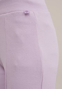 WE Fashion Auduma bikses - violet