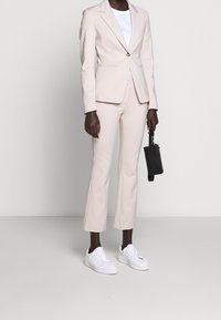 Tiger of Sweden Pantaloni - off-white
