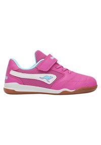 Pinke Sportschuhe mit Obermaterial aus Mesh und Synthetik, verstellbarem Riemen, weißen Akzenten und einer Gummisohle mit strukturierter Oberfläche.