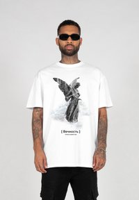 Thumbnail Image 4