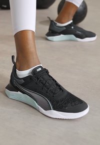 Puma FUSE 3.0 - Pantofi training - black/turquoise surf