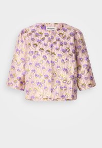 Kortermet bluse laget av gjennomsiktig stoff i lyserosa, med lilla og gull blomster mønster, med en løs, kasseformet passform og rund halsutskjæring.