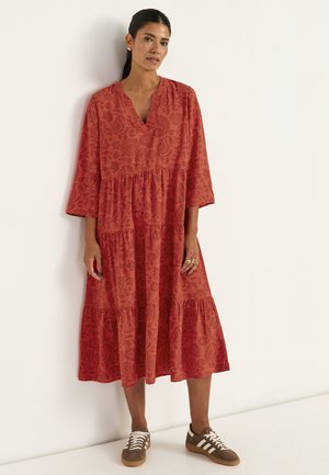 WITH FLOUNCES - Jurk - rust patterned