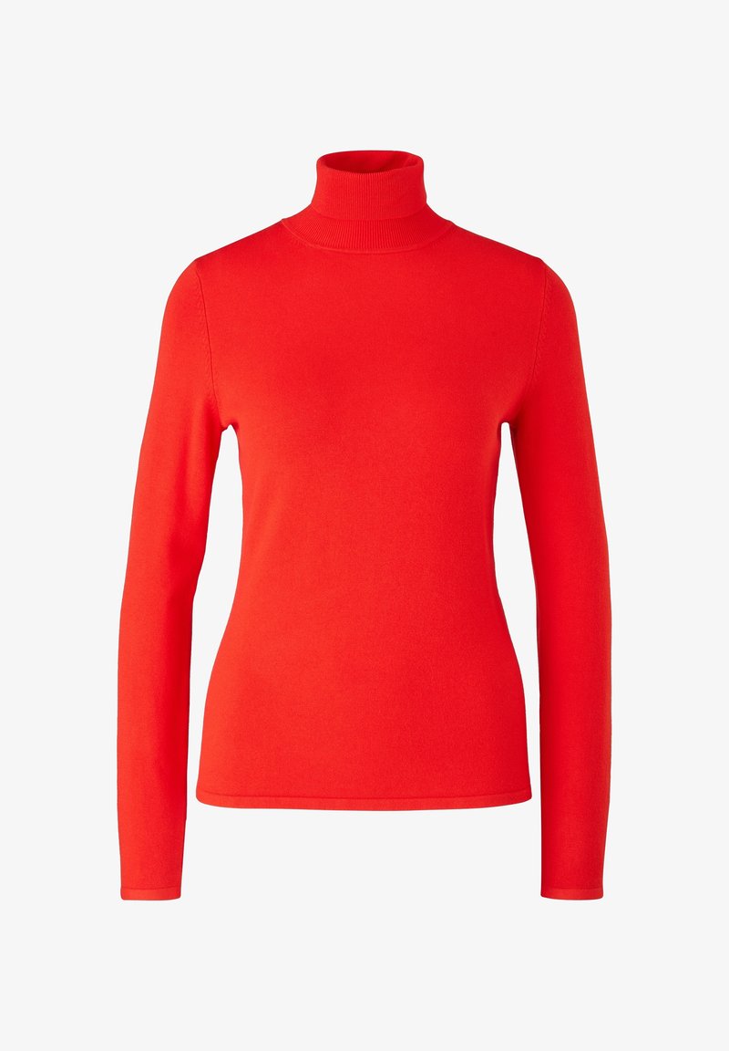 Pull à col roulé rouge à manches longues avec une coupe slim et une texture de tricot simple sur fond blanc.