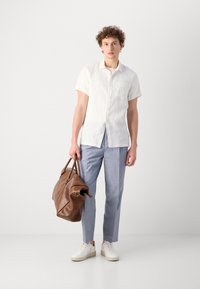 Thumbnail Image 6