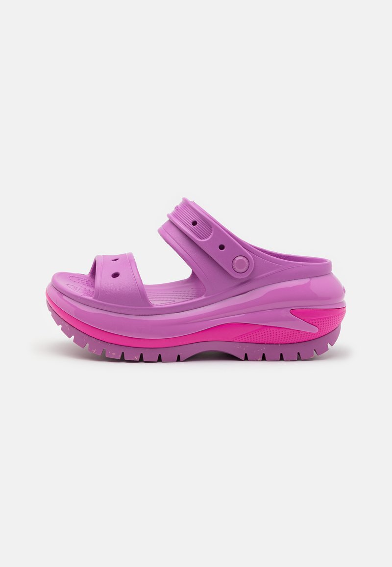 Crocs MEGA CRUSH UNISEX - Badesandaler - bubble